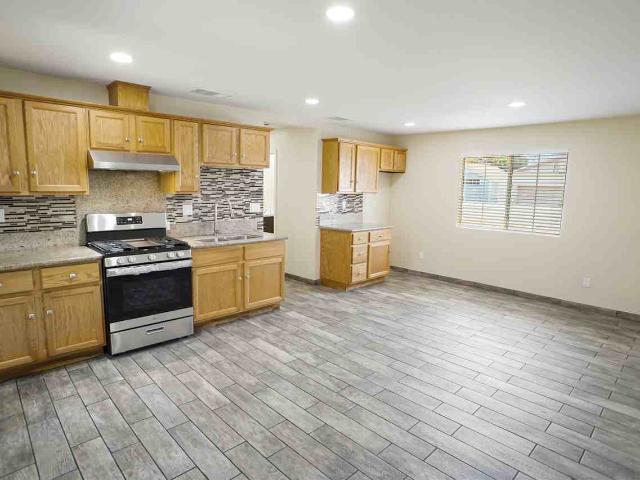 House for rent in Canoga Park, California