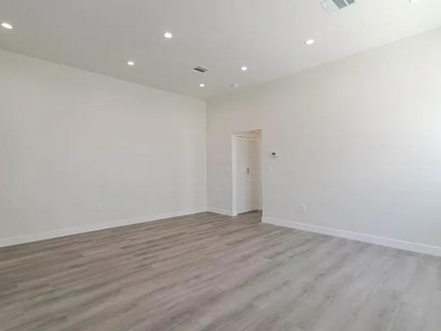 House for rent in Canoga Park, California