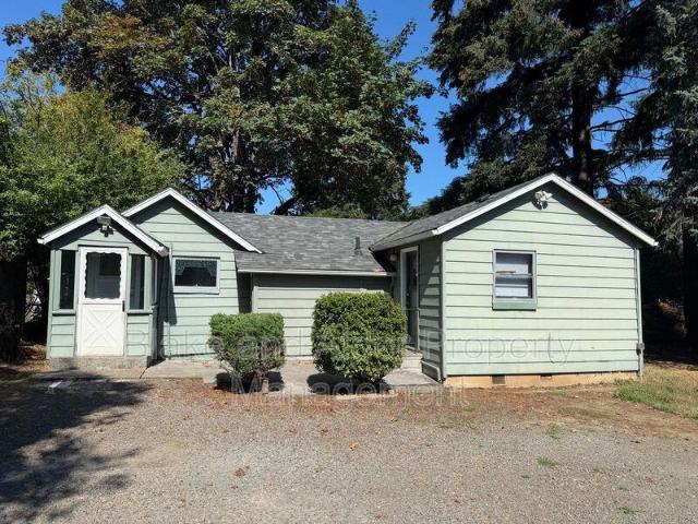 House for rent in Linwood, Milwaukie