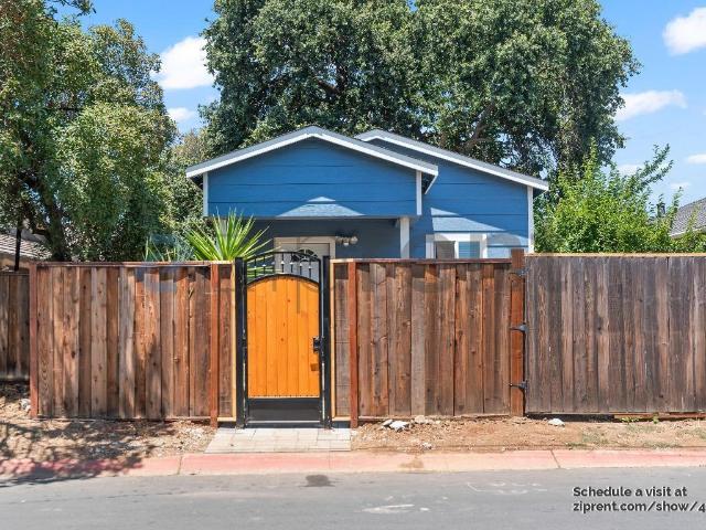 House for rent in Concord