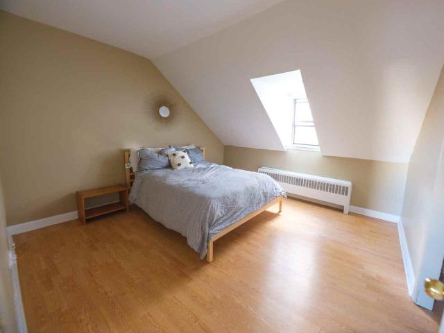 House for rent in Byward Market, Mulhurst Bay