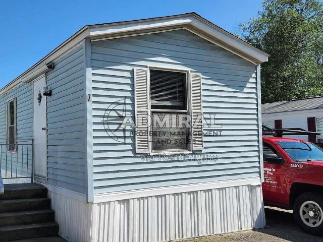 House for rent in Lee, Strafford County