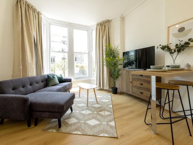 House for rent in Clifton Village, Feckenham