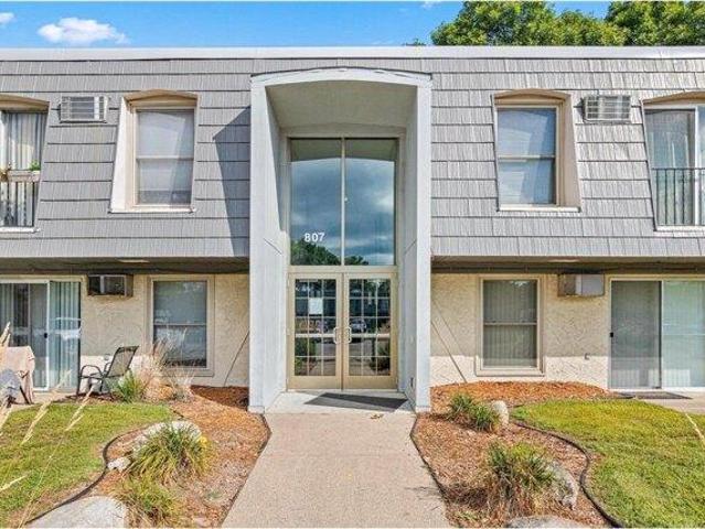Condo for sale in Hennepin, Minnesota