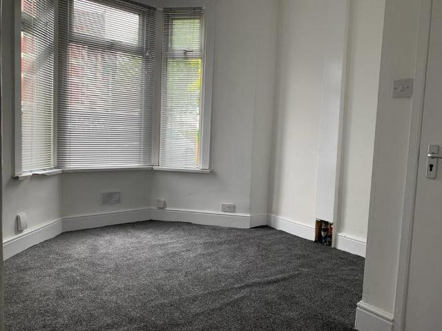 Room for rent in Civic Centre, Cardiff