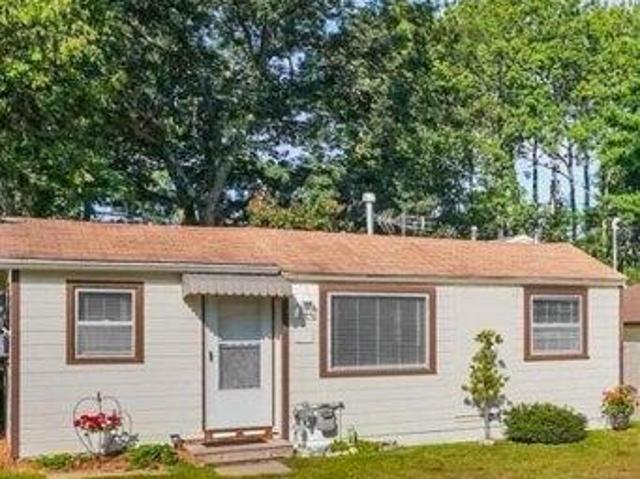 House for sale in Houghton Lake, Michigan