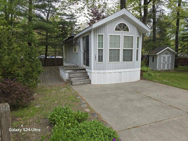 Condo for sale in Houghton Lake