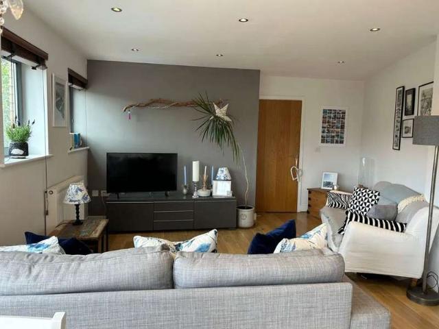 House for sale in Battersea, Greater London