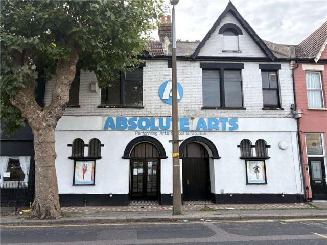 House for sale in Westcliff-on-Sea, Southend-on-Sea