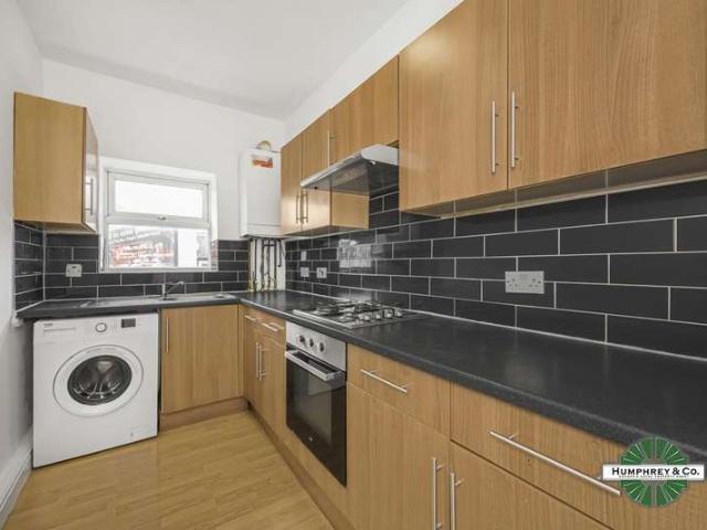 House for sale in London Borough of Waltham Forest, Greater London