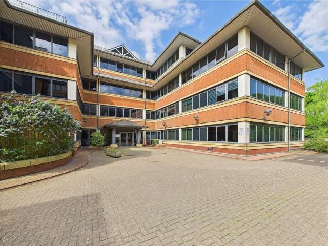 House for sale in Batchworth