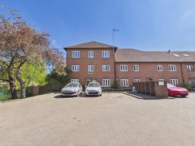 House for sale in Woodberry Down, Stamford Hill