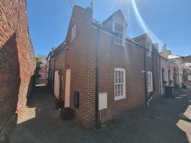 House for rent in Middle Deal, Ash