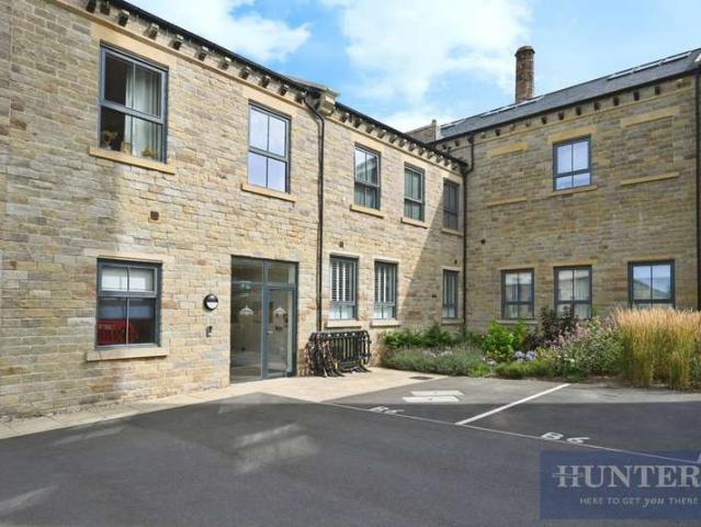 House for sale in Henshaw, Yeadon