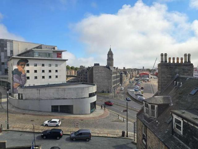 House for sale in City Centre, Ballindoch