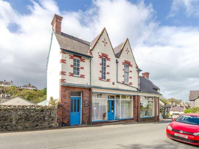 House for sale in Llanfairfechan, Wales