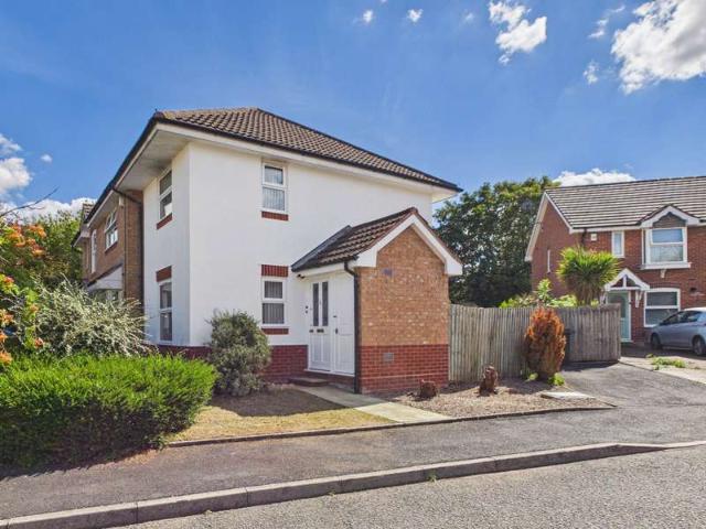 House for sale in Warndon, Worcestershire