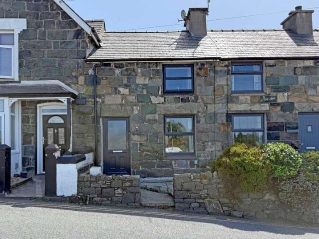House for sale in Llandwrog, Wales