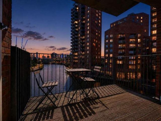 House for sale in Bromley-by-Bow, Poplar Grove