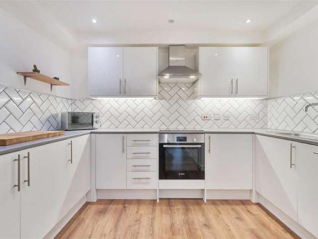 Flat for sale in Feckenham, City Of Bristol