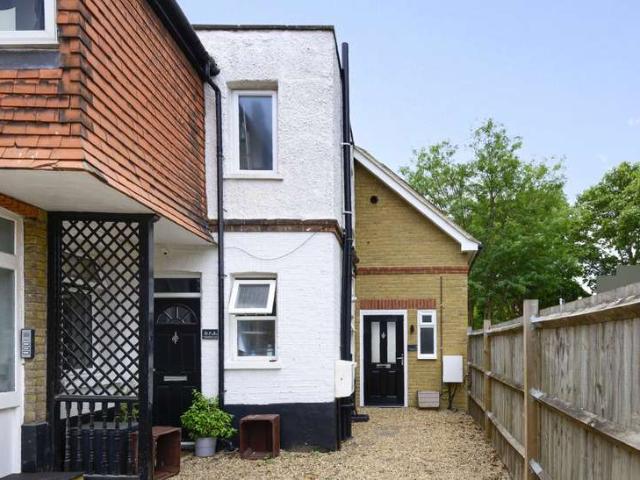 House for sale in Hampton Wick, Greater London