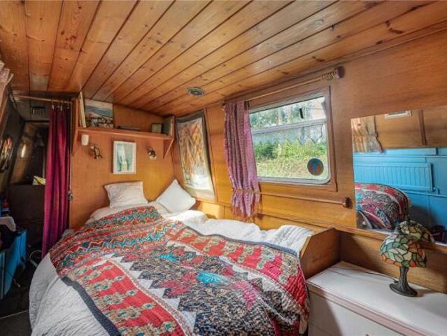 Property for sale in Chelmondiston, Suffolk