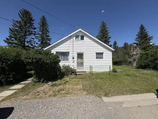House for rent in Bellevue, Alberta