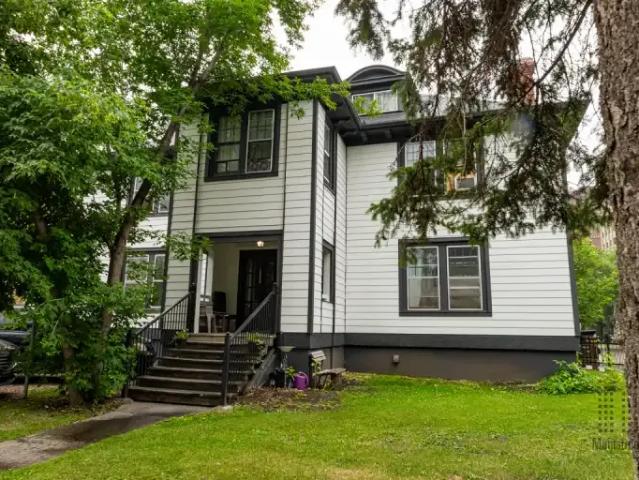 House for rent in Wedgewood, Alberta