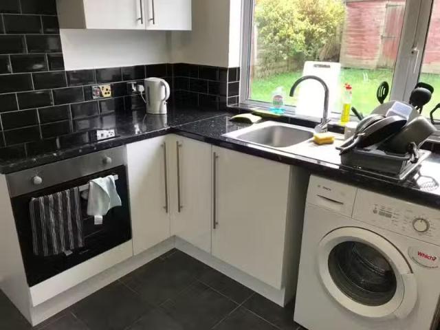 House for rent in Moses Gate, Lee Bank