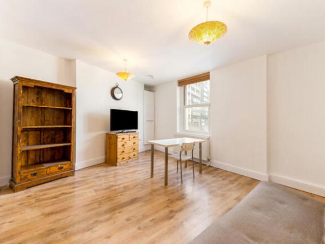 House for rent in Cat Hill