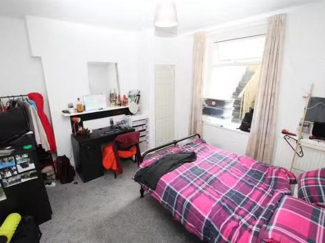 House for rent in Pontypridd, Wales