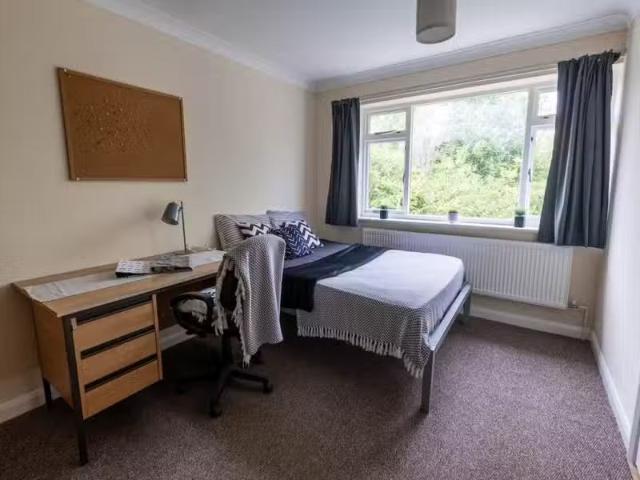 House for rent in St. Dunstan's, The Bridge