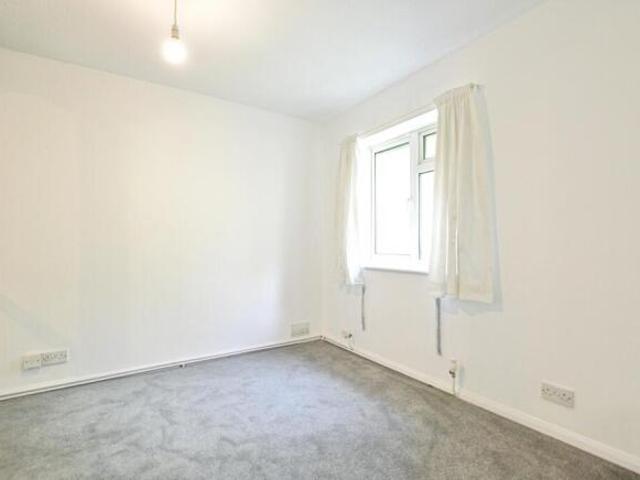 House for rent in Five Acres, Hertfordshire