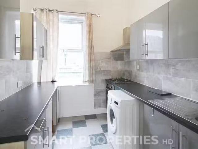 House for rent in Milnsbridge, West Yorkshire
