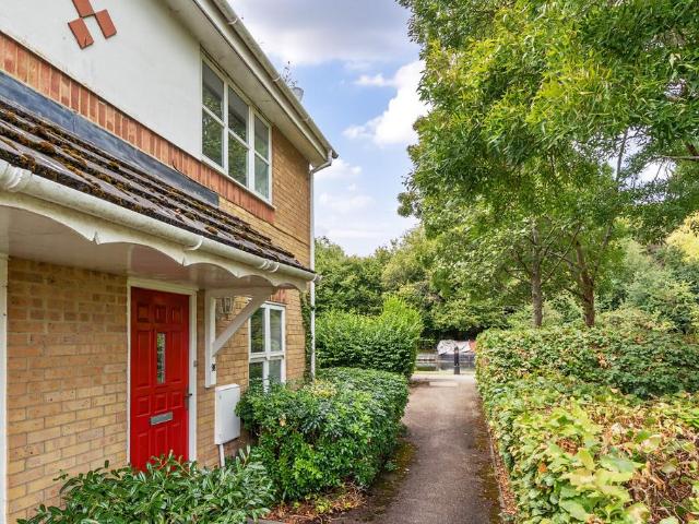House for sale in Batchworth, Hertfordshire