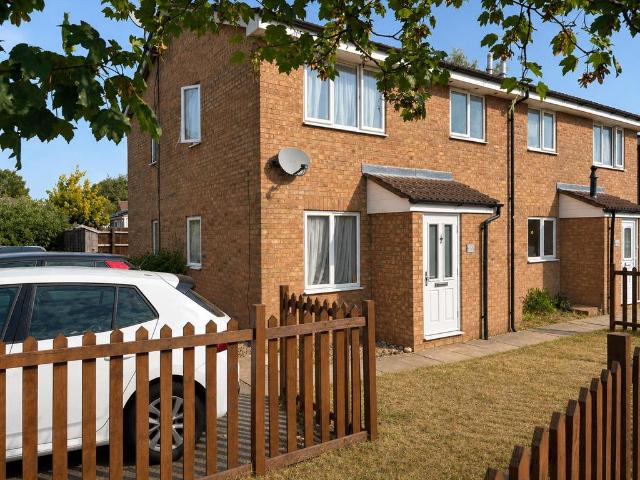 House for sale in Woodside Estate, Houghton Regis