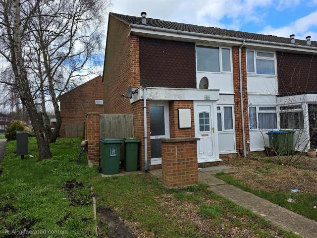 Flat for sale in Southcourt, Aylesbury