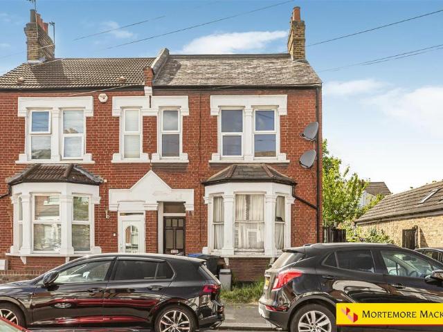 Flat for sale in Palmers Green, Isle Of Man