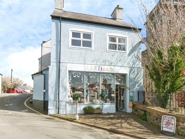 House for sale in Porth Amlwch, Amlwch