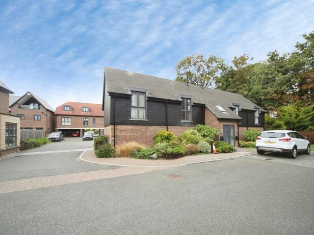 House for sale in Dunstable, Bedfordshire
