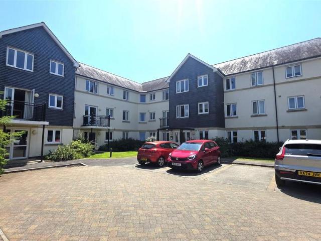 House for sale in Weir Quay, Devon