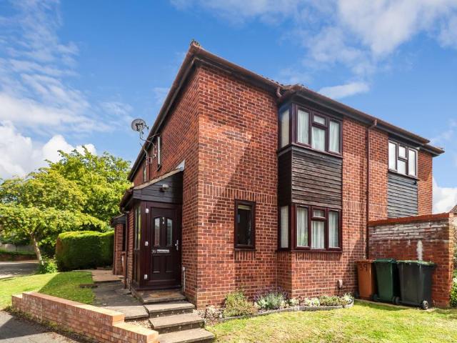 House for sale in Batchworth, Hertfordshire