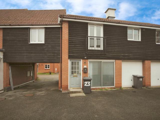 House for sale in Moreton Hall, Chedburgh