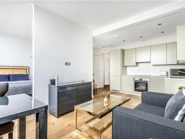 House for sale in London Borough of Ealing, Perivale
