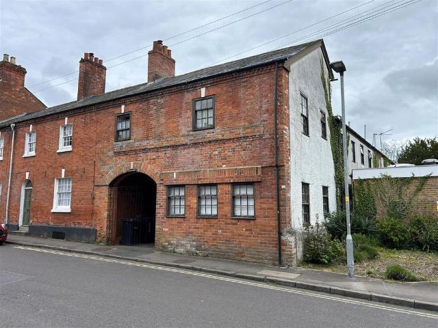 House for sale in Devizes, Wiltshire