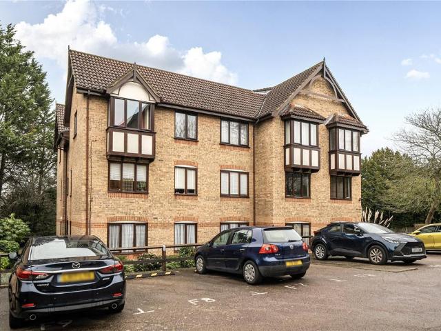 Flat for sale in London Borough of Bromley, Greater London