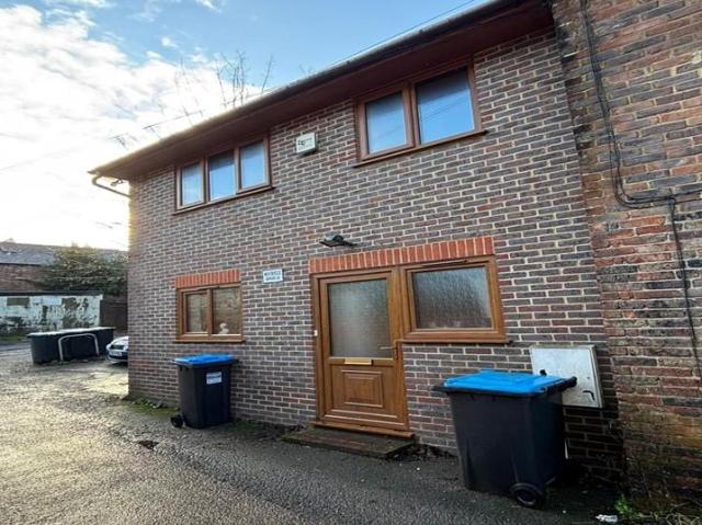 House for sale in Hillview, Surrey
