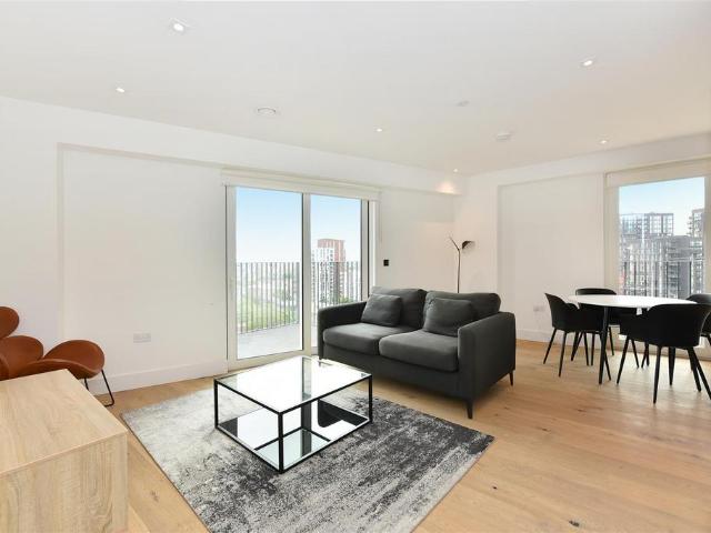 House for sale in Vauxhall, Greater London