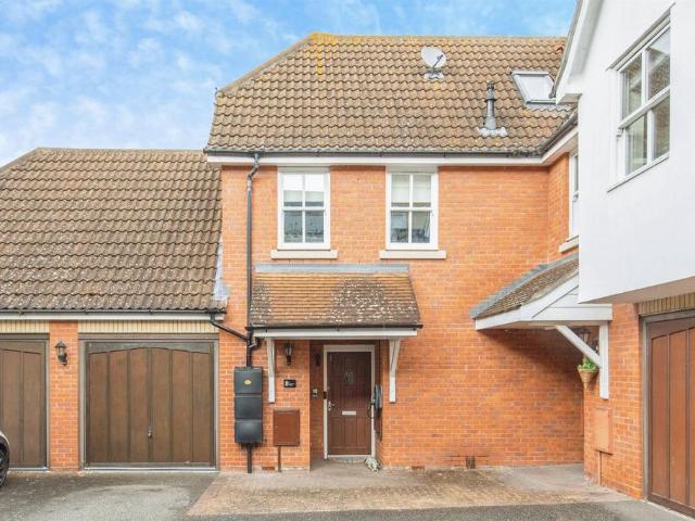 House for sale in Fordham Heath, Essex