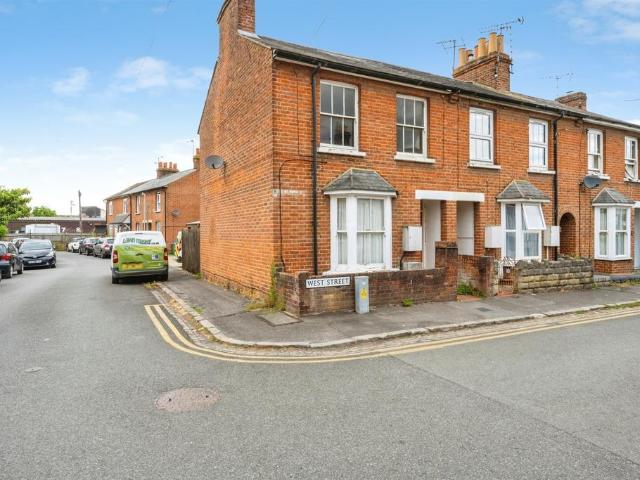 House for sale in Quarrendon, Aylesbury